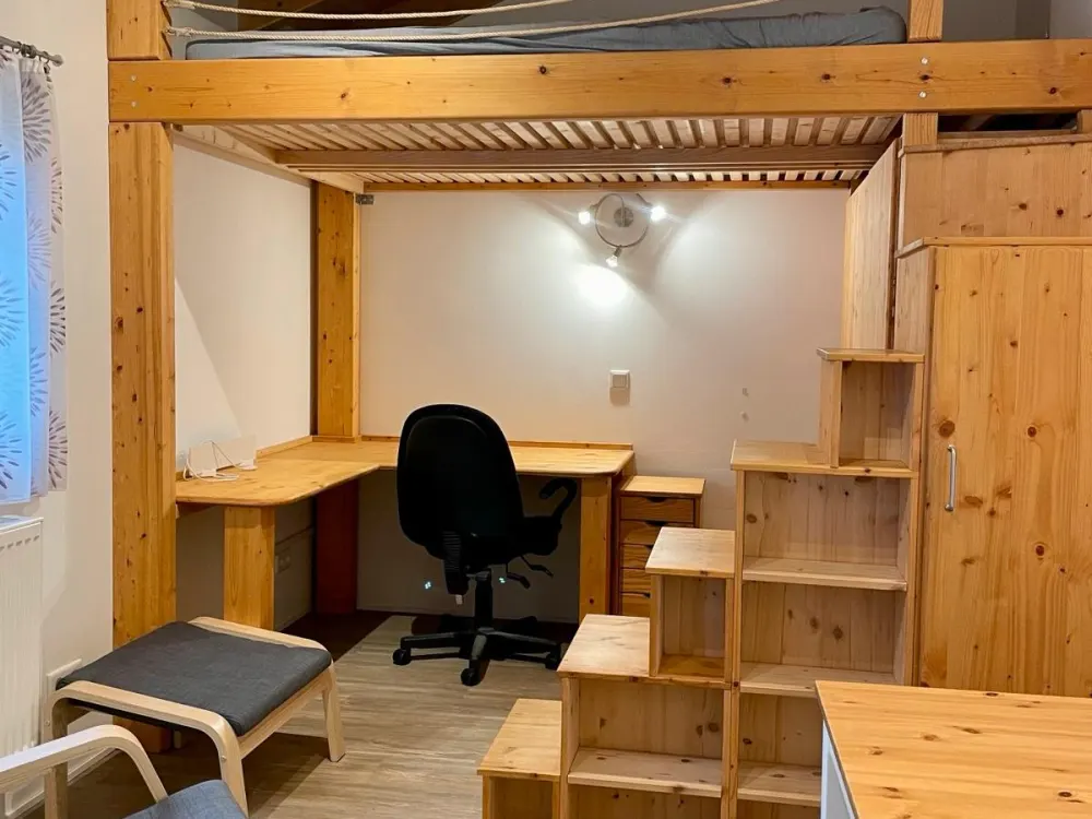 Möbliertes 1-Zimmer Apartment für Wochenendheimfahrer / Stu