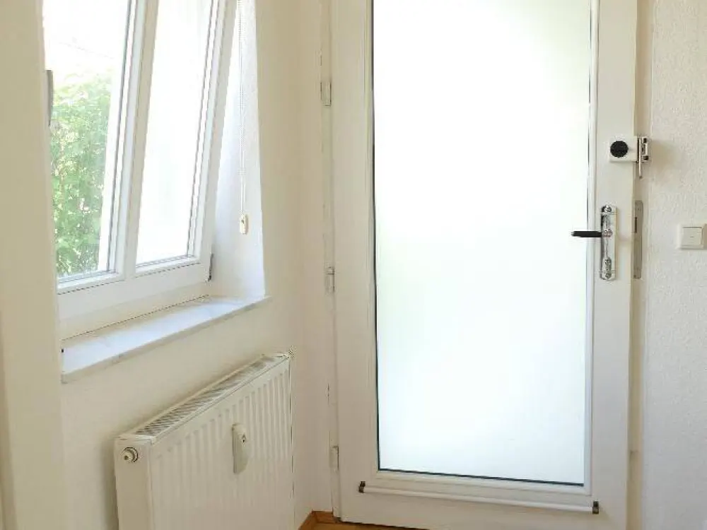 Für Senioren oder hilfsbedürftige Menschen: Kleine Zwei-Zimmer Wohnung in Seniorenanlage "Am Waller Park"
