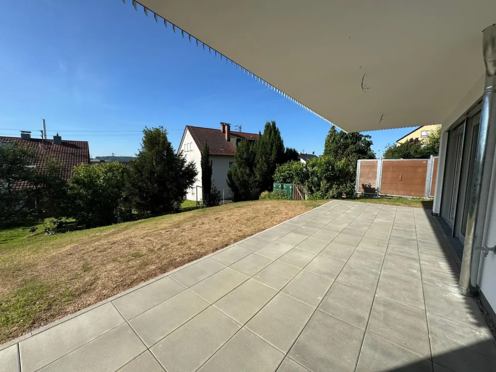 Helle 4-Zimmer-Wohnung mit Terrasse und exklusiver Gartennutzung