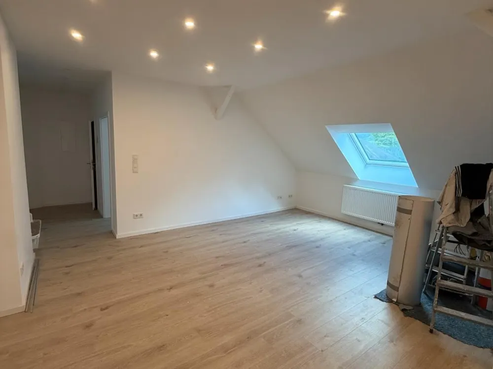 ! ERSTBEZUG! Helle & schöne 3ZKB Maisonette Wohnung in 66121