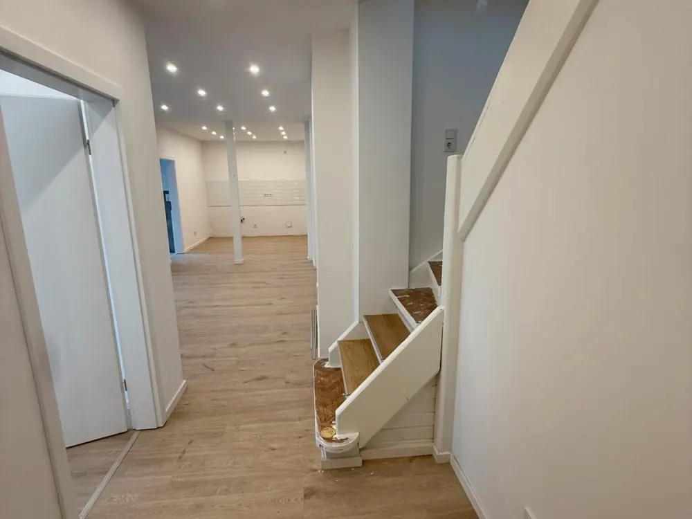 ! ERSTBEZUG! Helle & schöne 3ZKB Maisonette Wohnung in 66121