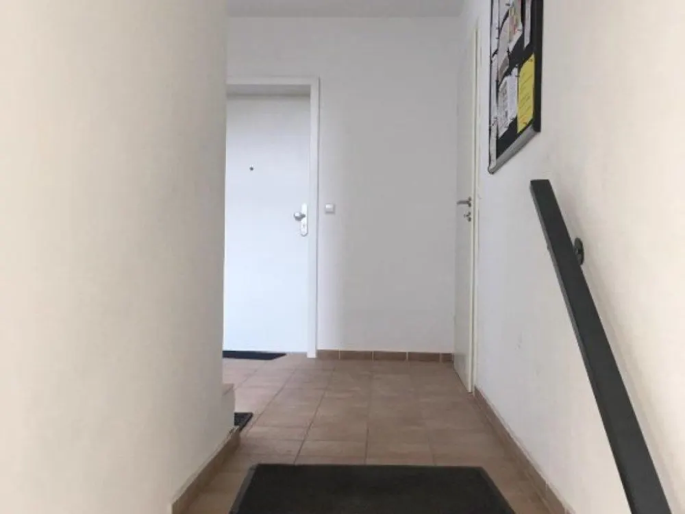 Schönes WG Zimmer im 2.OG ab 1.12
