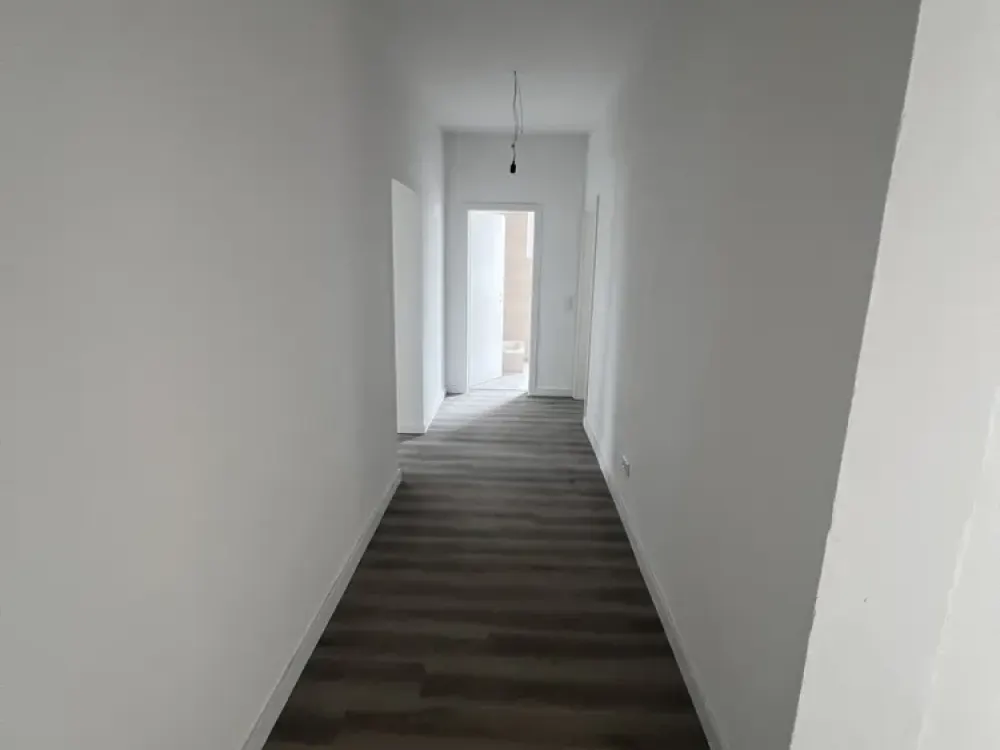 First Occupancy After Renovation | Modern Shared Apartment Room | New Fitted Kitchen | Central Location Paderborn