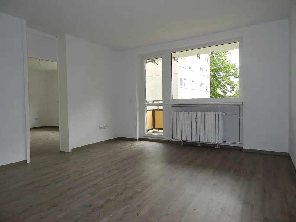 Bald verfügbar! 2 Zimmerwohnung mit Balkon. WBS erforderlich.