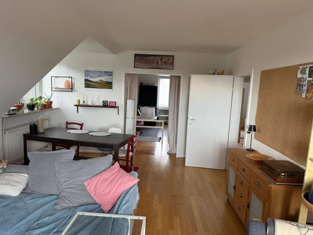Gepflegte 3-Zimmerwohnung Balkon und EBK in TOP Wohnlage