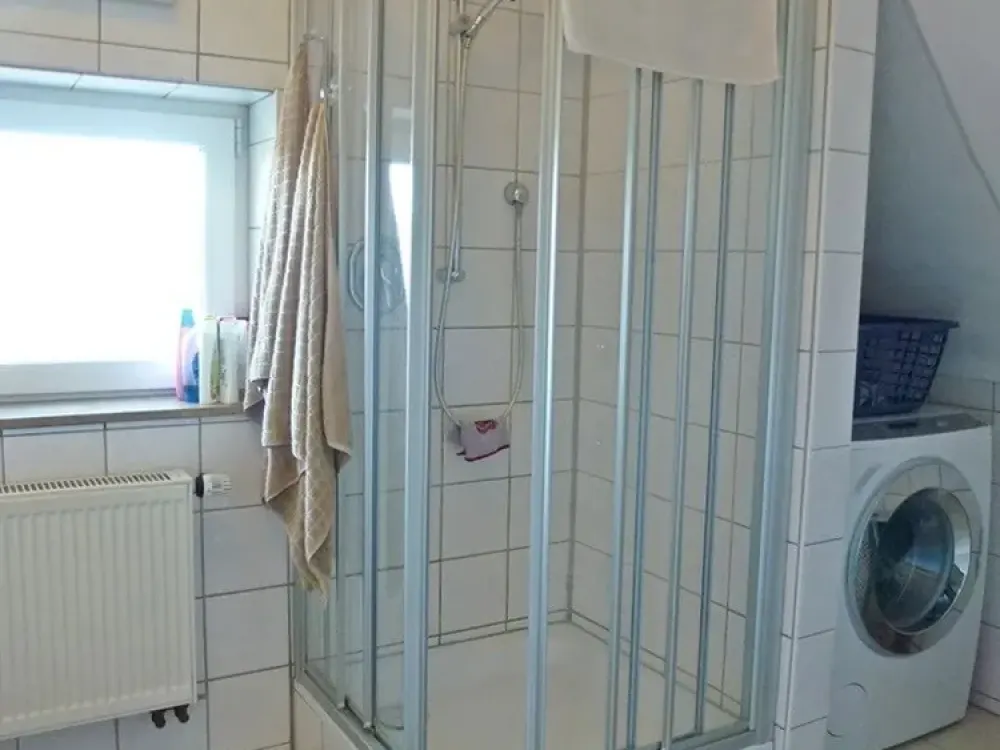 2 Zimmer Dachgeschosswohnung im Altbau in Longerich