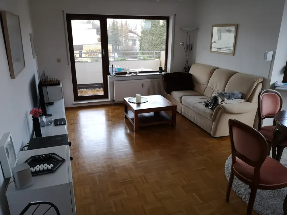 Helle, ruhige 2 Zimmer Wohnung auf der Diezenhalde