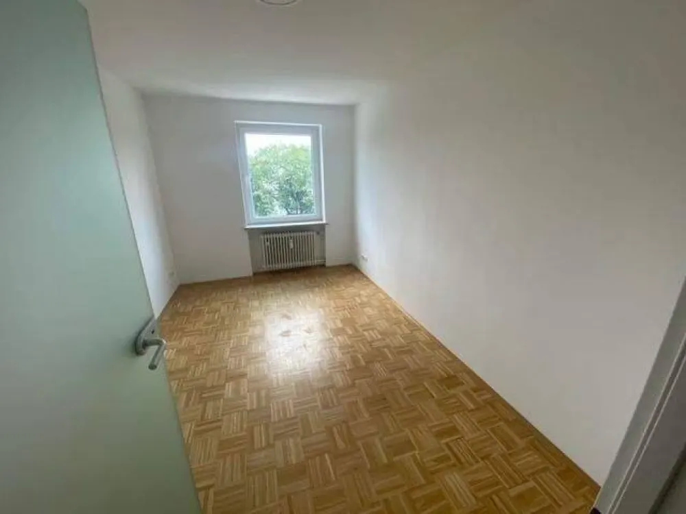WG geeignet * 3 Zimmer * Balkon * direkt am Westpark