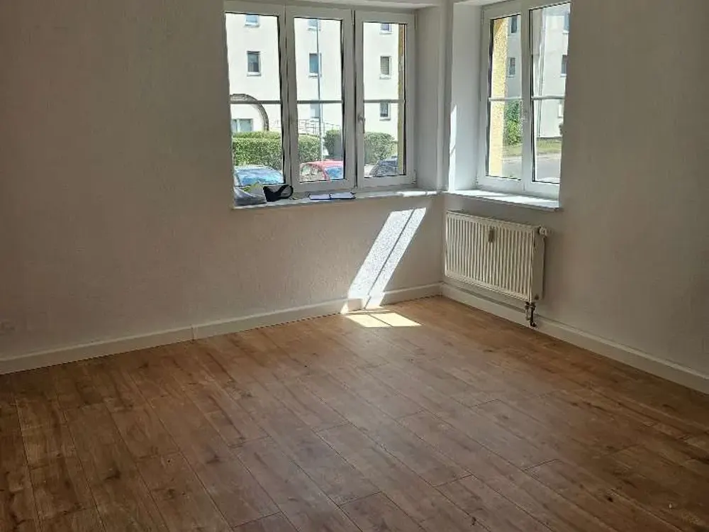 Cozy 2-Room Apartment Seeks New Tenants