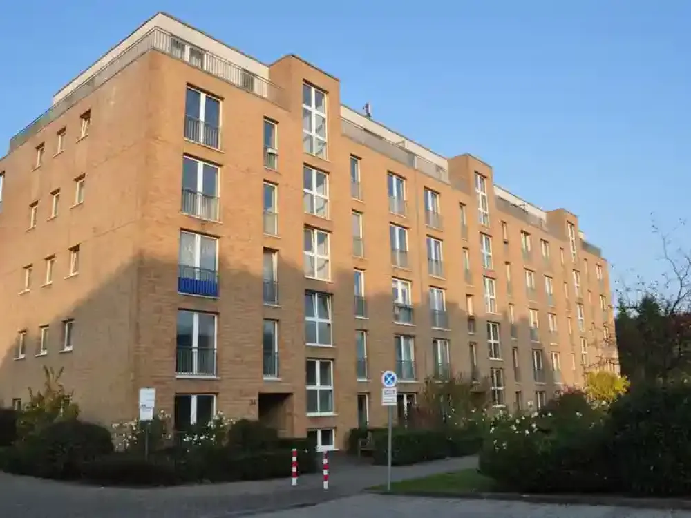 Sehr schöne Zwei-Zimmer-Wohnung am Ardennenpark