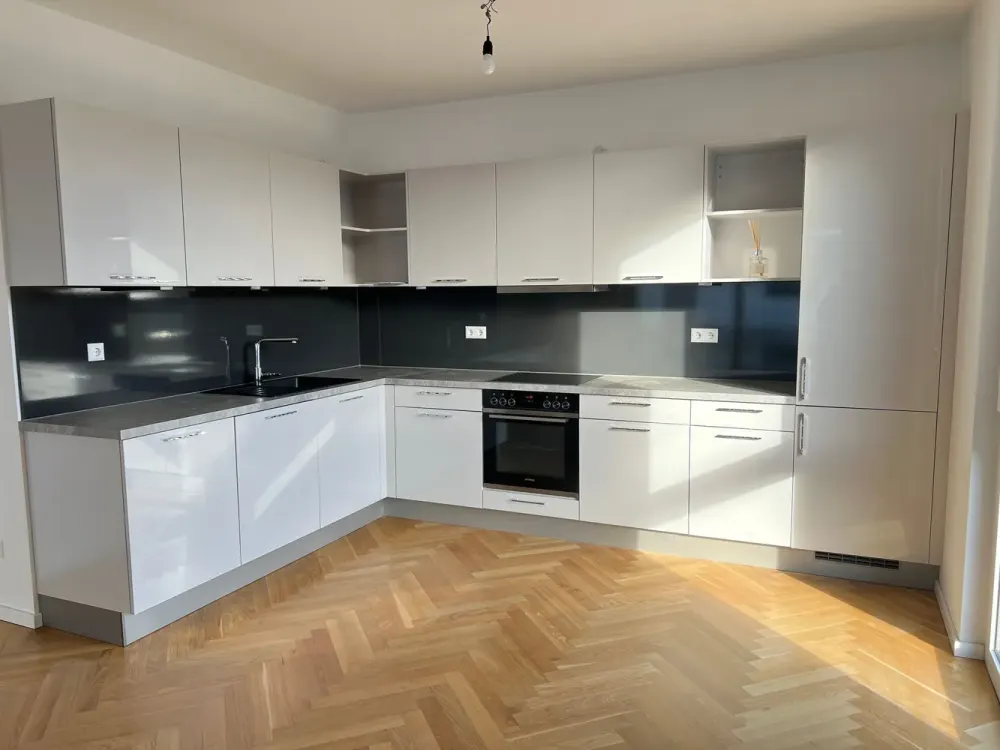 Sonnige 3 Zimmer-Wohnung im Fünf Häuser Quartier!