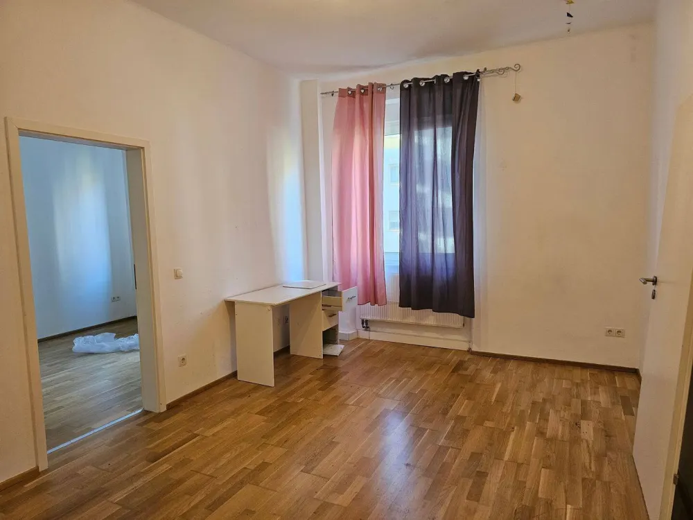 Attraktive 3-Zimmer-Wohnung mit Wintergartenloggia!!