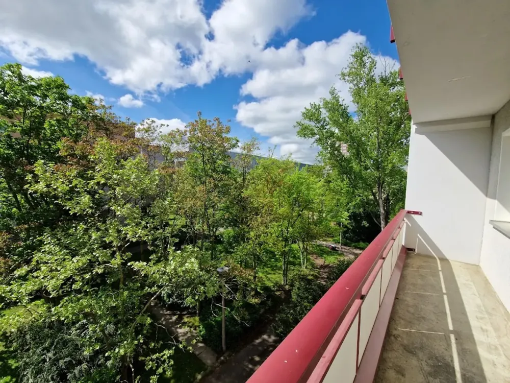 **JETZT EINZIEHEN**3-Zimmer-Wohnung // Balkon // 3.OG // Bad mit Wanne // ab Sofort
