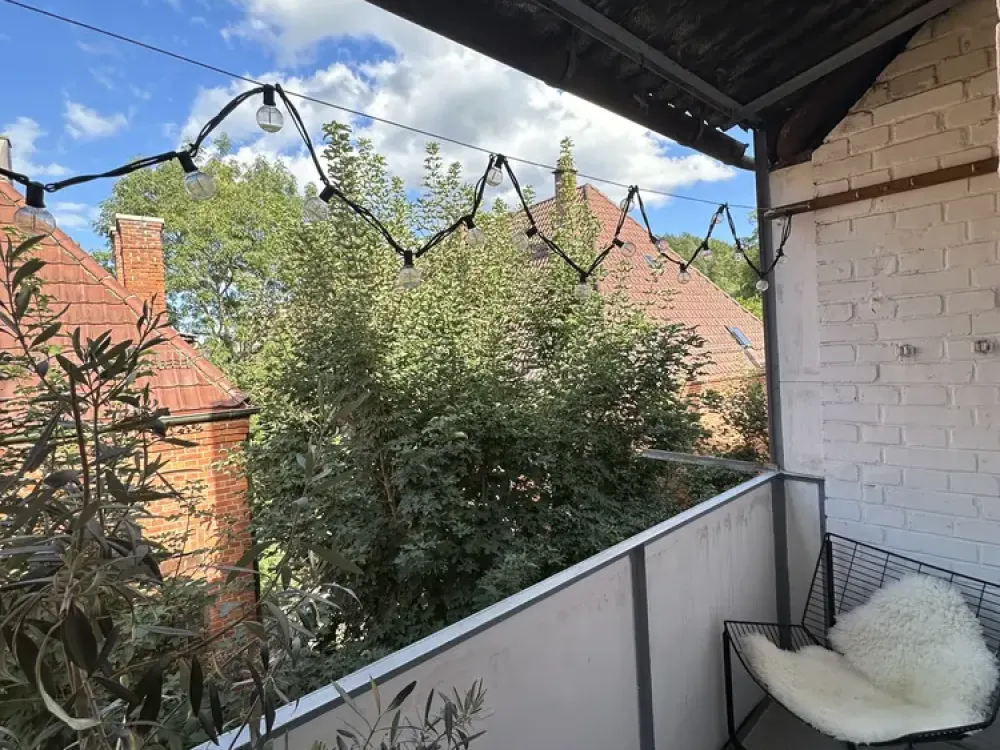 Möblierte 2-Zimmer-Wohnung mit Balkon direkt an der Seilbahn