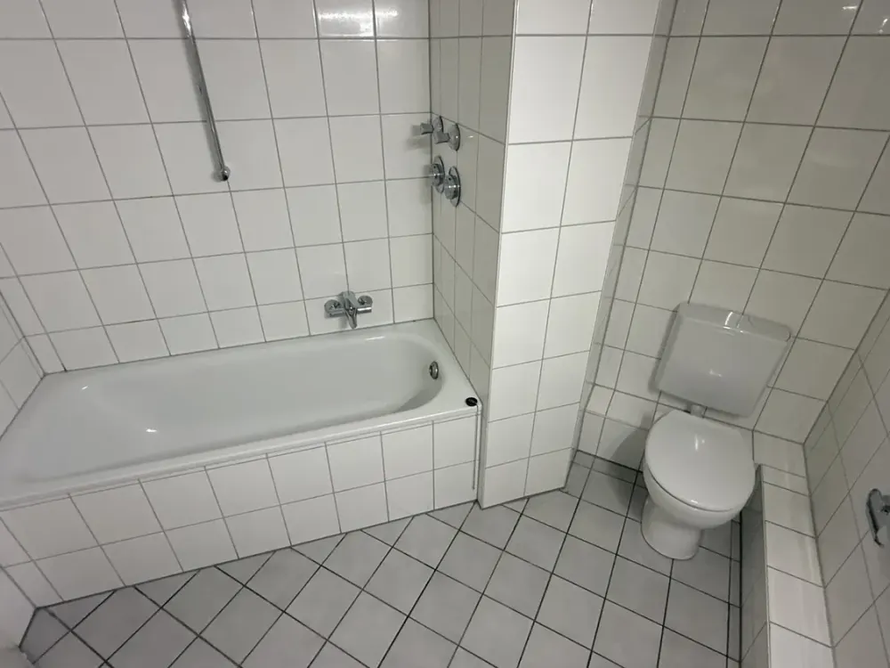 +++ MODERNE 2- ZIMMERWOHNUNG MIT BALKON - DIREKT AM NIDDAPARK +++