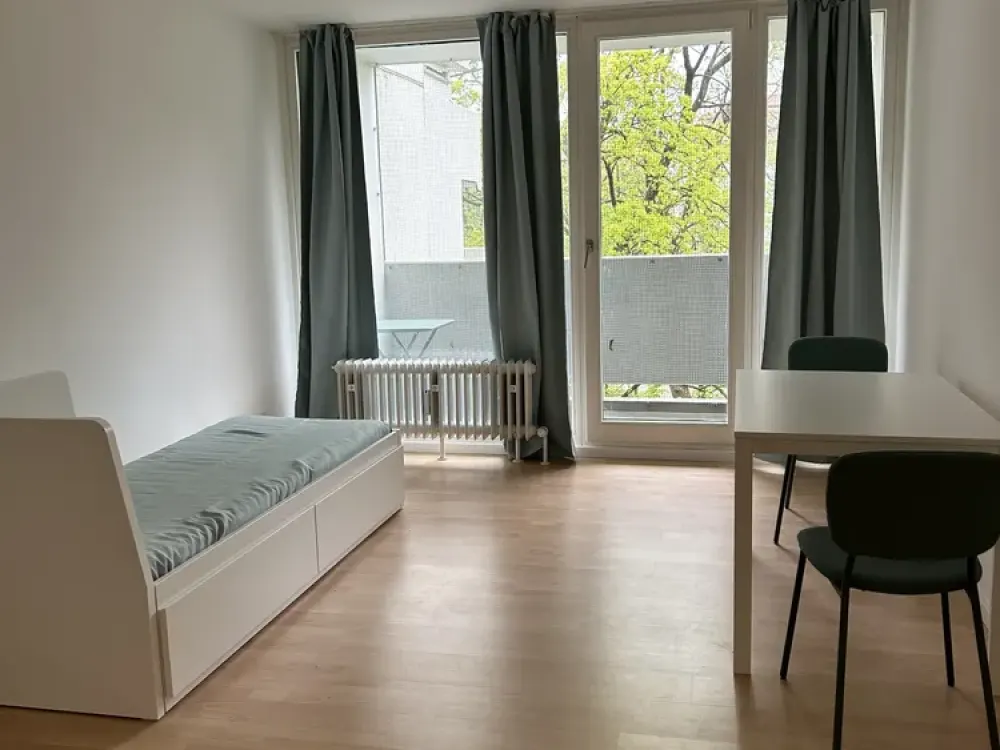 1 Zimmer Wohnung - ruhig, hell, zentral, möbliert - 12-24 Monaten