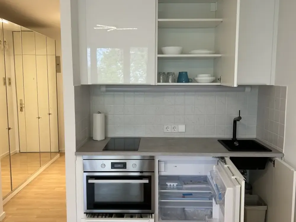 1 Zimmer Wohnung - ruhig, hell, zentral, möbliert - 12-24 Monaten