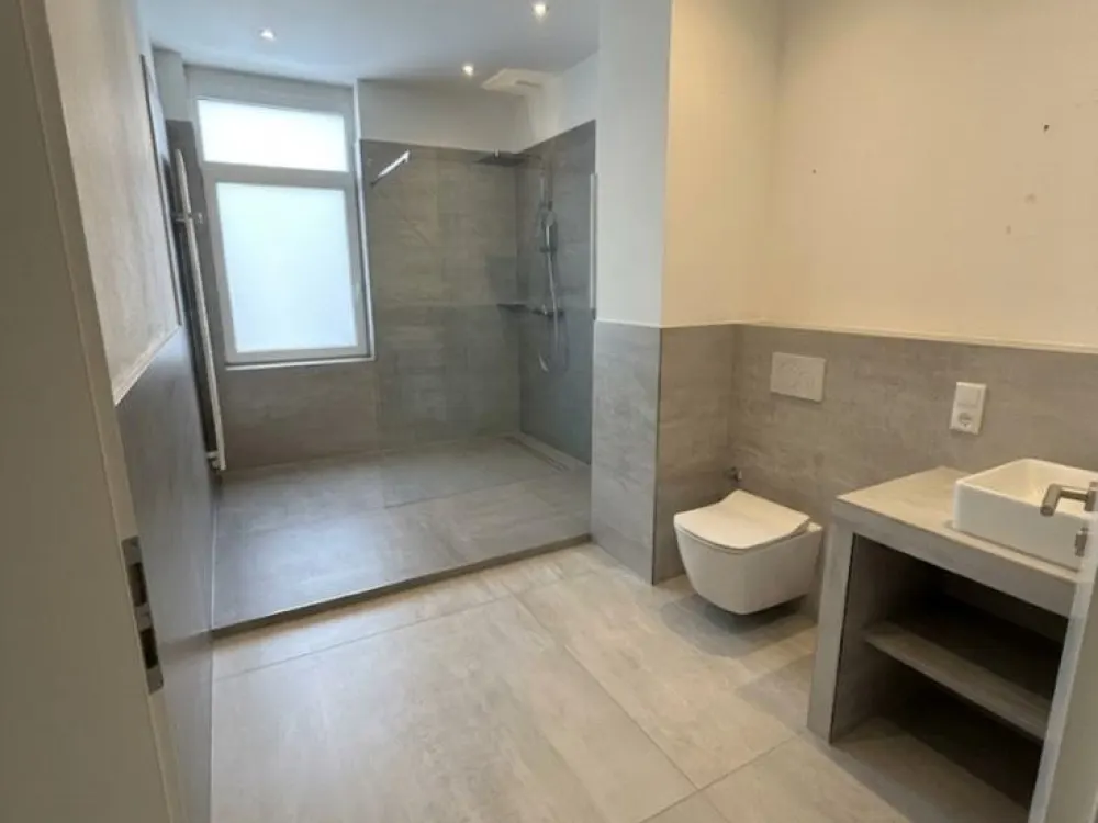 Großzügige 4-Zimmer-Wohnung mit 120 m² in Hannover Ahlem
