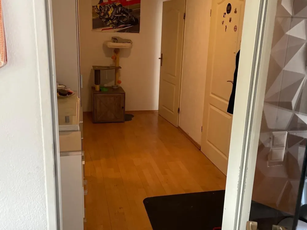 DG Whg mit neuer Küche im Dreifamilienhaus mit Balkon