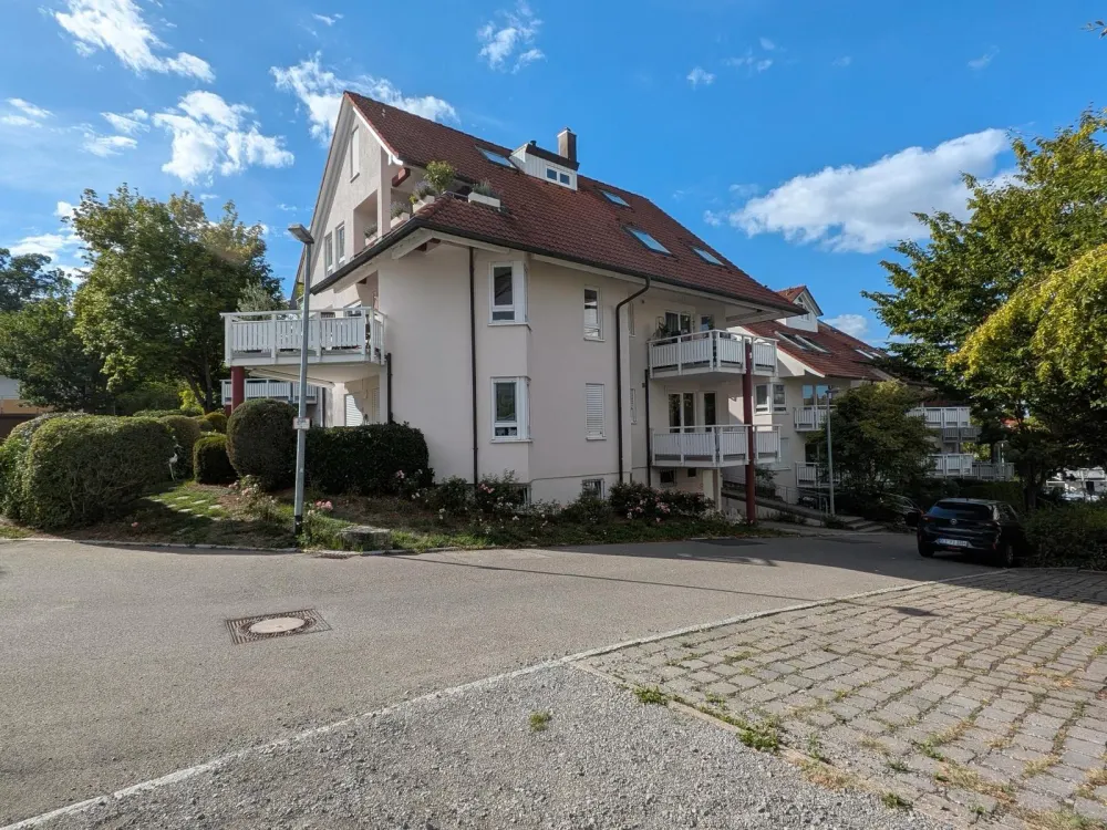 Frischrenovierte 2-Zimmer-Wohnung in Plattenhardt ab sofort