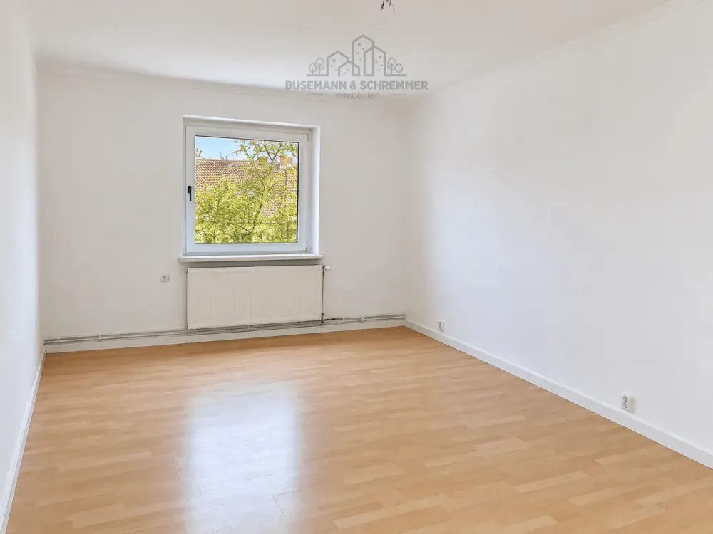 Modernisierte 2-Zimmer Wohnung mit Balkon in der Südstadt