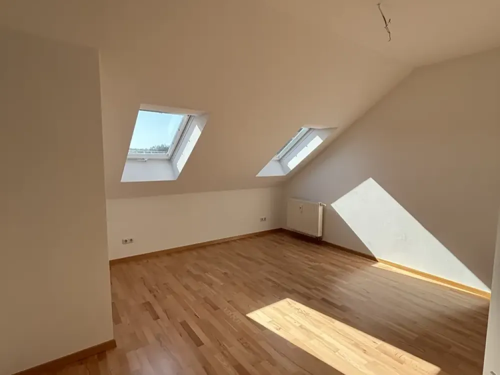 Zentrumsnahe, helle 2 - Zimmer Wohnung