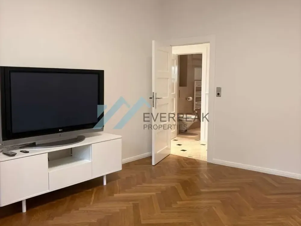 Ruhig wohnen im Grünen, frisch renovierte Wohnung in Zehlendorf