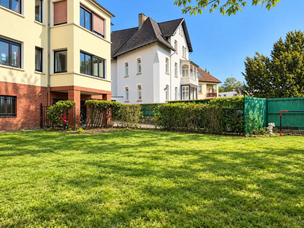 Triller - Sunny 4-Room Apartment with Style