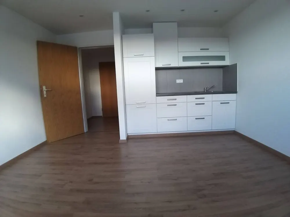 SfKW - Anmietung ab 12/2026 - 31 m2 Business-Apartment mit Einbauküche, Duschbad und Stellplatz optional