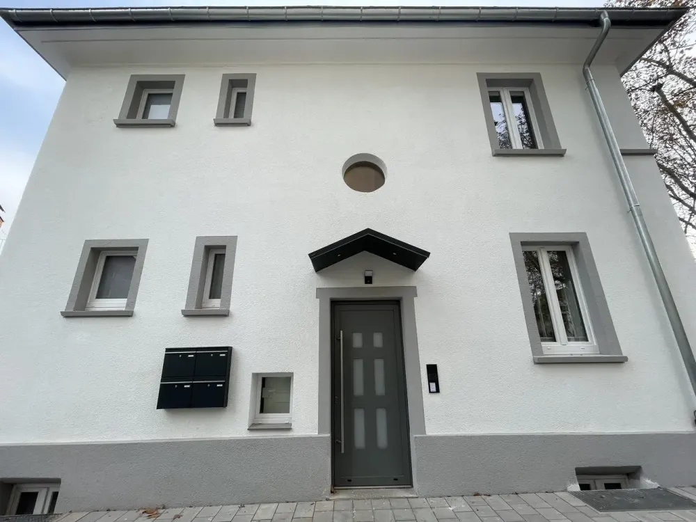Hochwertige, kernsanierte & vollmöblierte 2-Zimmer-Wohnung, All-Inclusive