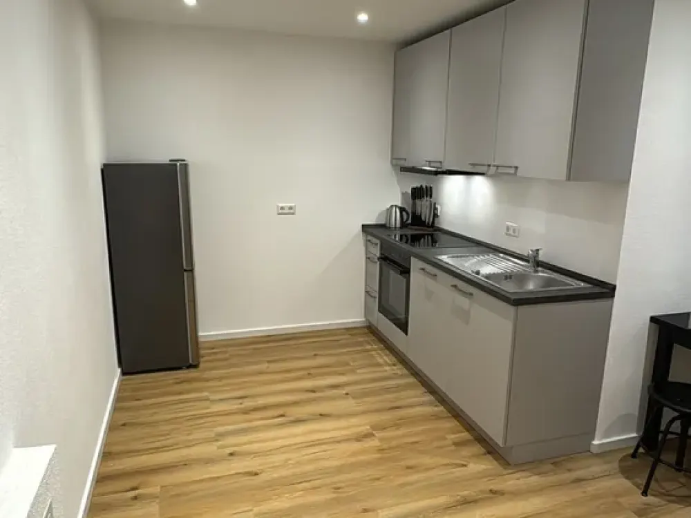 Hochwertige, kernsanierte & vollmöblierte 2-Zimmer-Wohnung, All-Inclusive