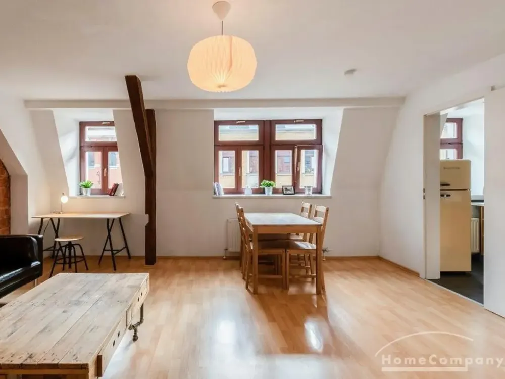26621 HomeCompany Dresden Furnished 2-Room Apartment in Dresden-Neustadt max. 2 Persons
