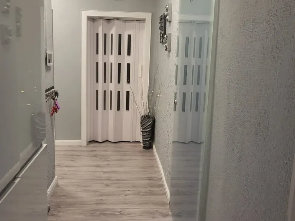 Geschmackvolle Wohnung mit drei Zimmern in Hannover