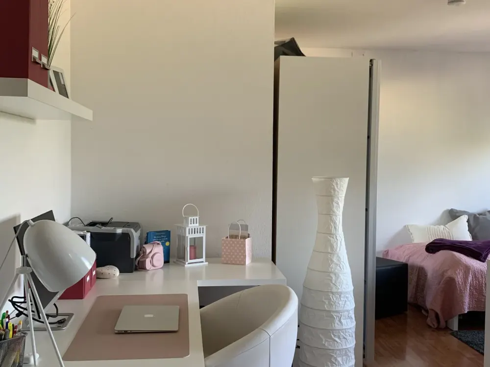 Schöne, helle 1,5 Zi. Single-Wohnung in Meerbusch-Osterath Nähe U76 Haltestelle Hoterheide