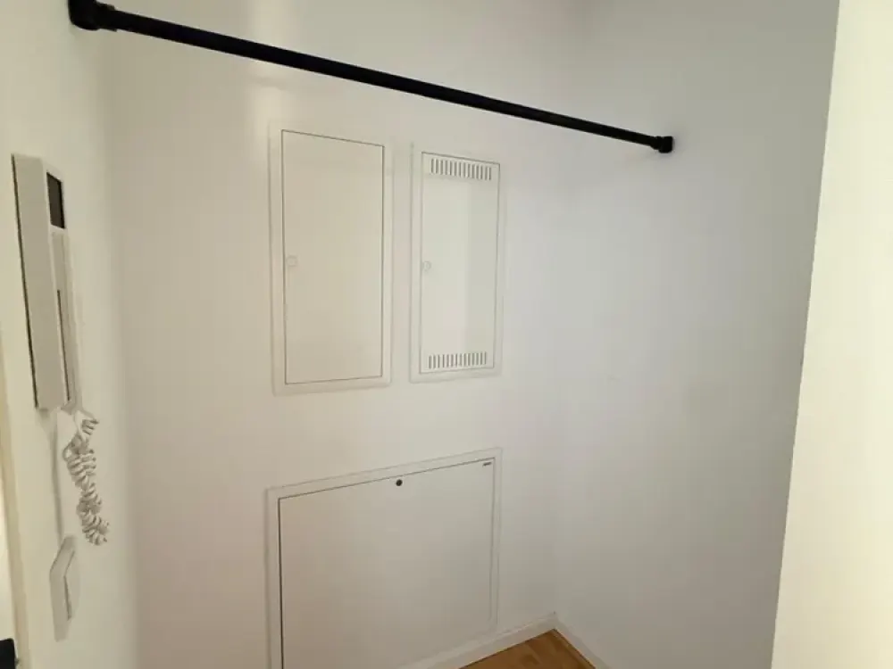 Bright 3-Room Apartment with 2 Balconies - Central & Available from 01.11.