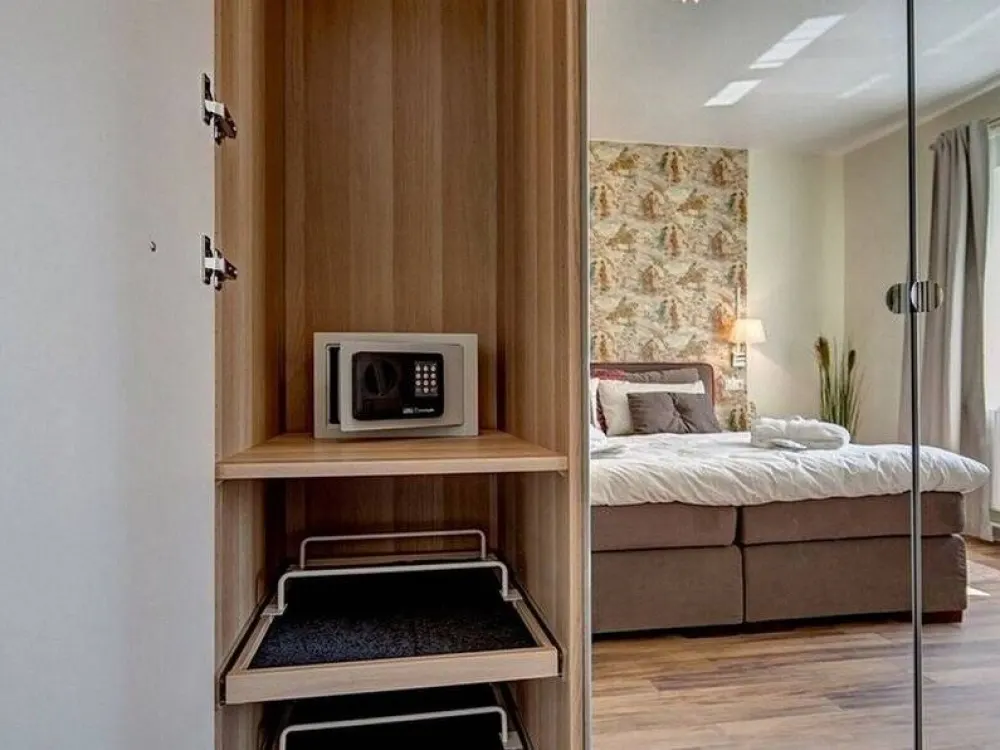 Luxuriöses Wohnung mit 2 Zimmern und Balkon