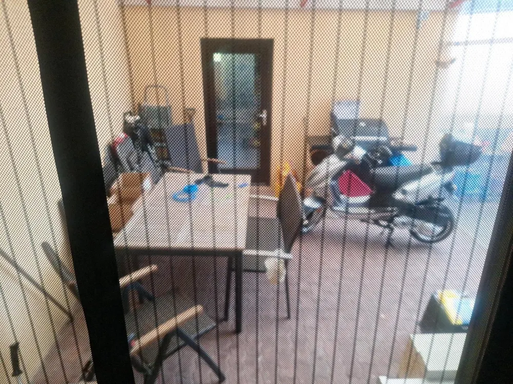 3 Zimmerwohnung mit Hobbyraum, Keller,Hof und Garten