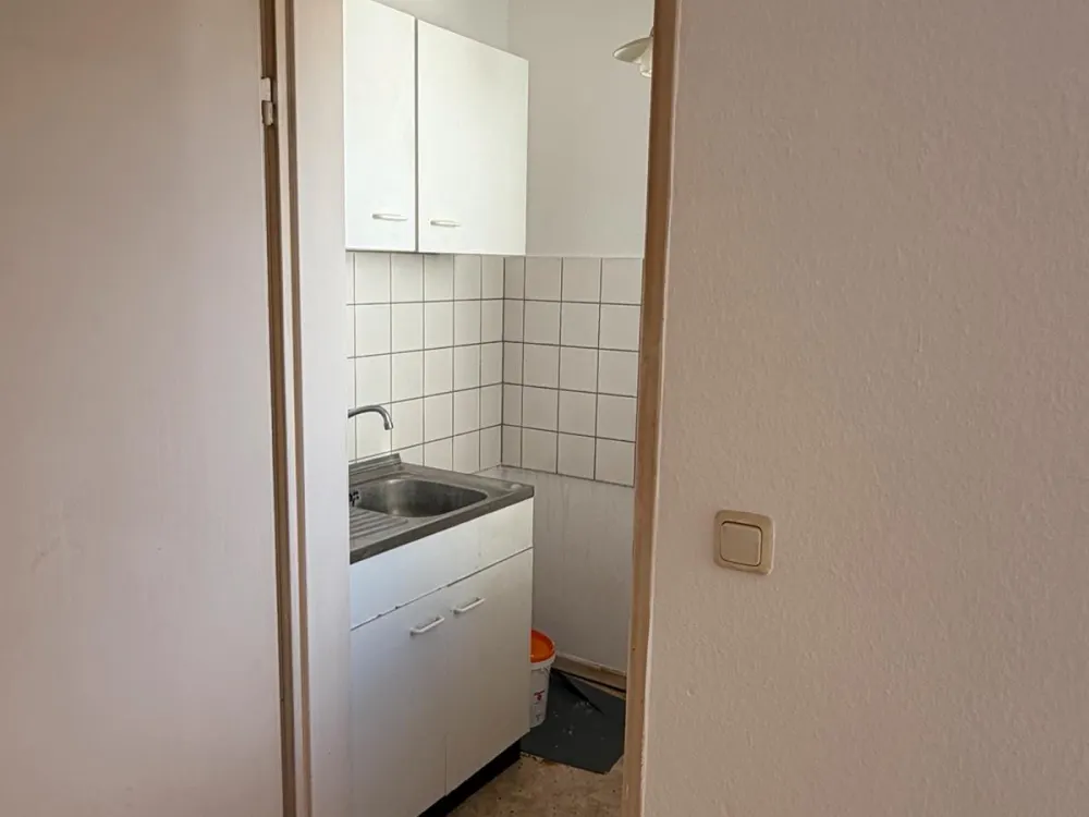 1x Zimmer Wohnung mit Küche Balkon Bad Rödelheim