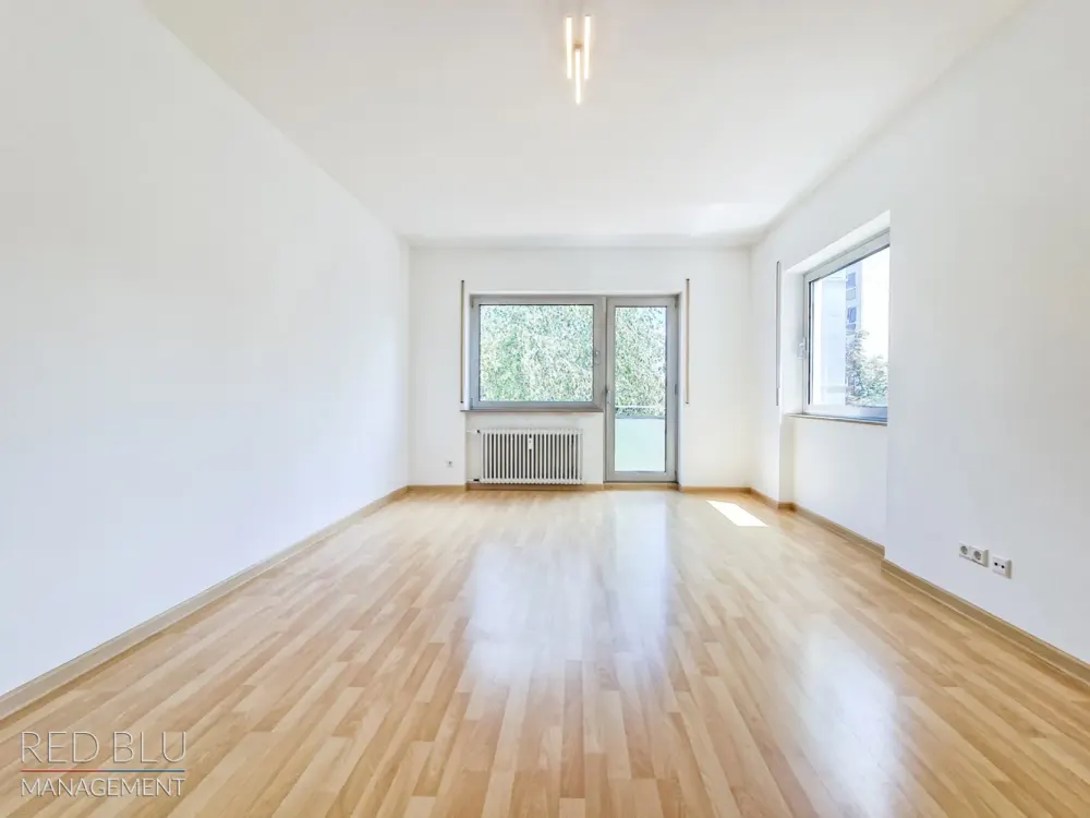 Zentrale 3,5-Zimmer-Wohnung mit Grünblick und zwei sonnigen Balkonen