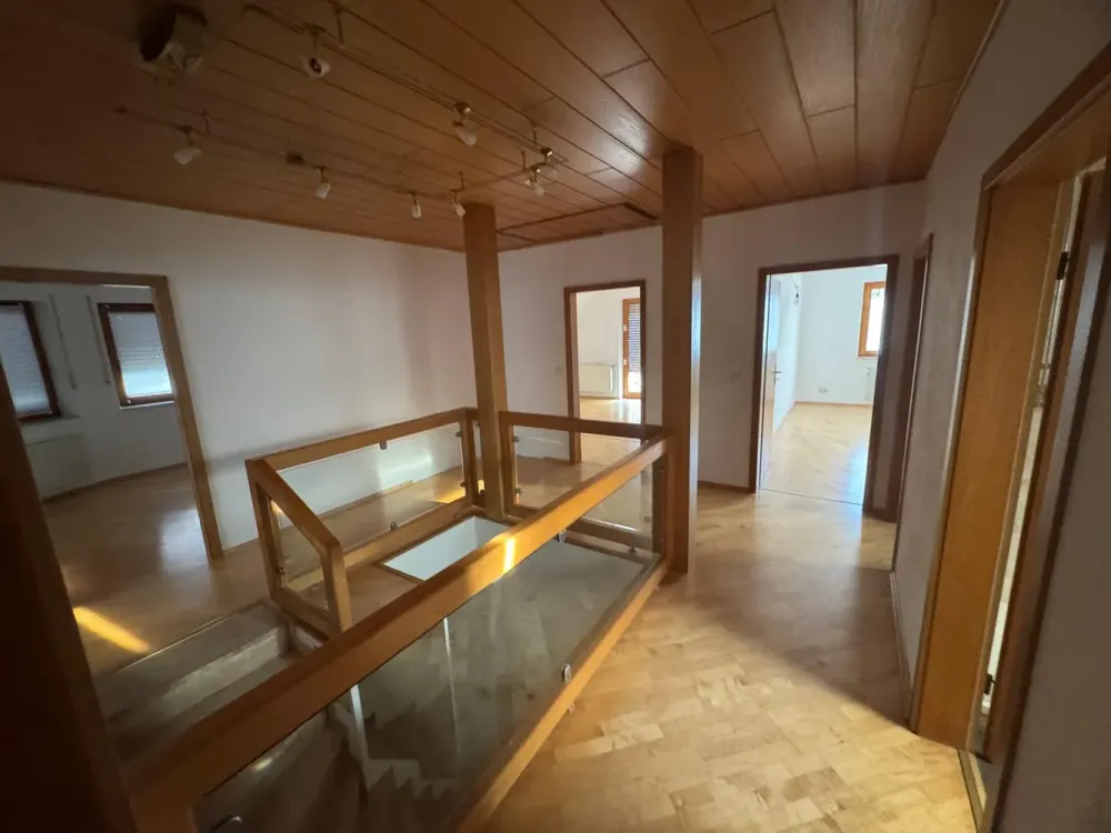 Wohnung im OG geeignet bis 5 Personen mit Balkon, super Lage