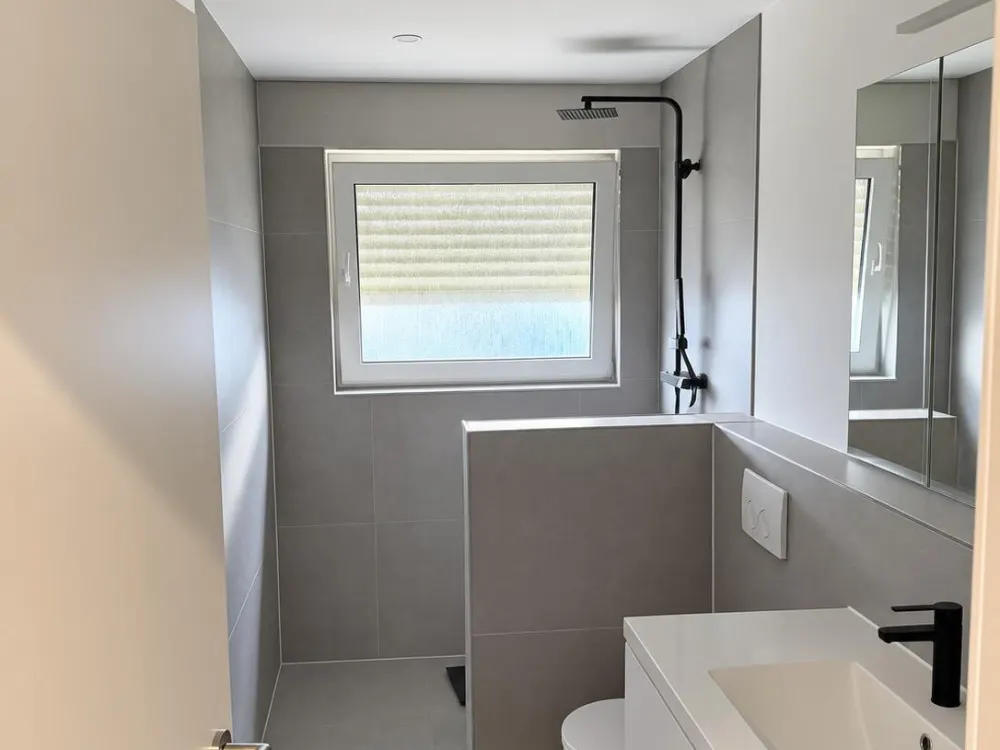 Möblierte 3-Zimmer-Wohnung, ca. 70 m², komplett renoviert