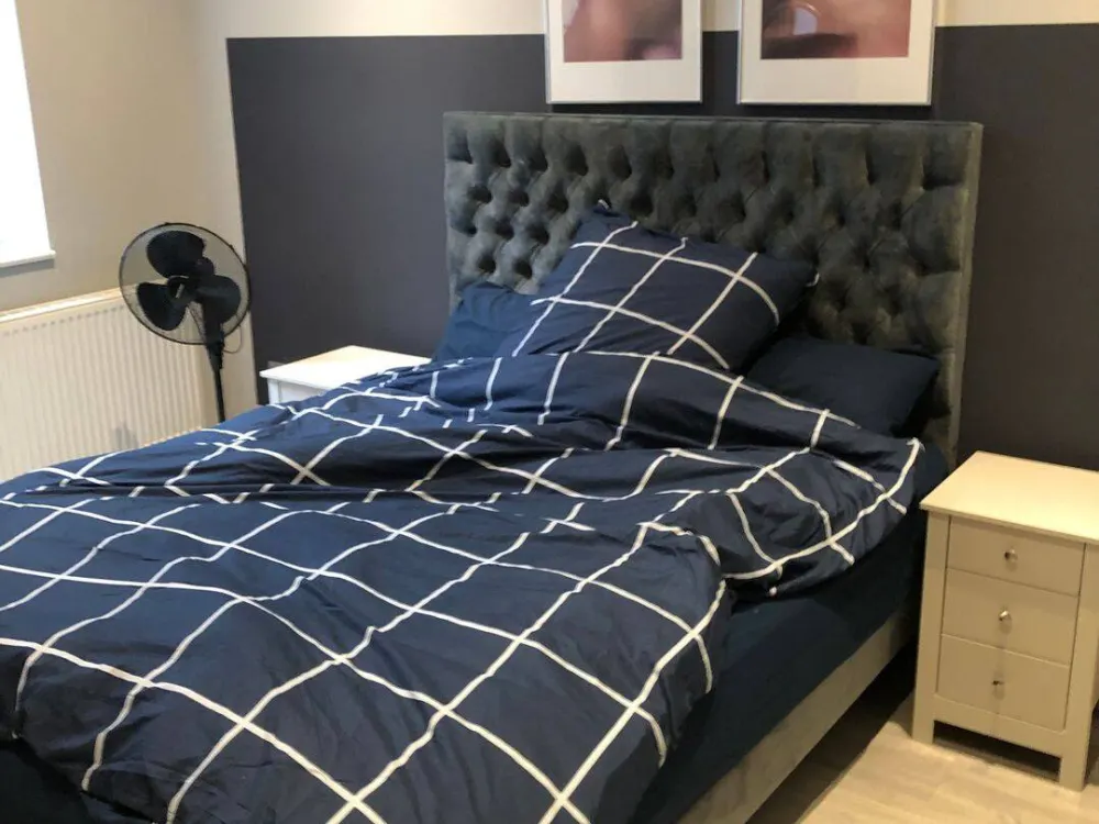 Zentral & ruhig wohnen am Park: Stilvolle möblierte 2-Zimmer-Wohnung in Düsseldorf (Lessingstr.)