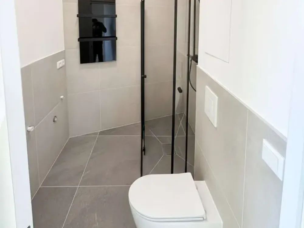 Moderne 2-Zimmer-Wohnung mit Parkett & Fußbodenheizung in gefragter Kiezlage