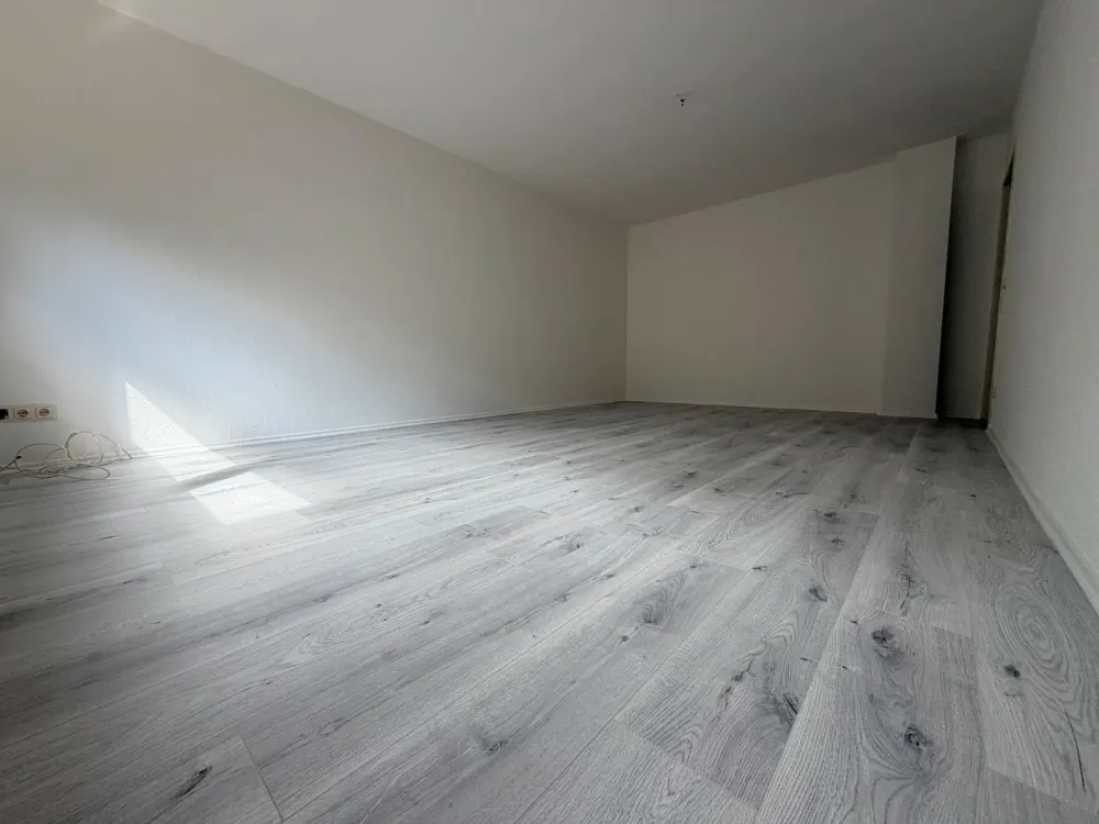 Helle 2 Zimmer- Souterrainwohnung in Offenthal