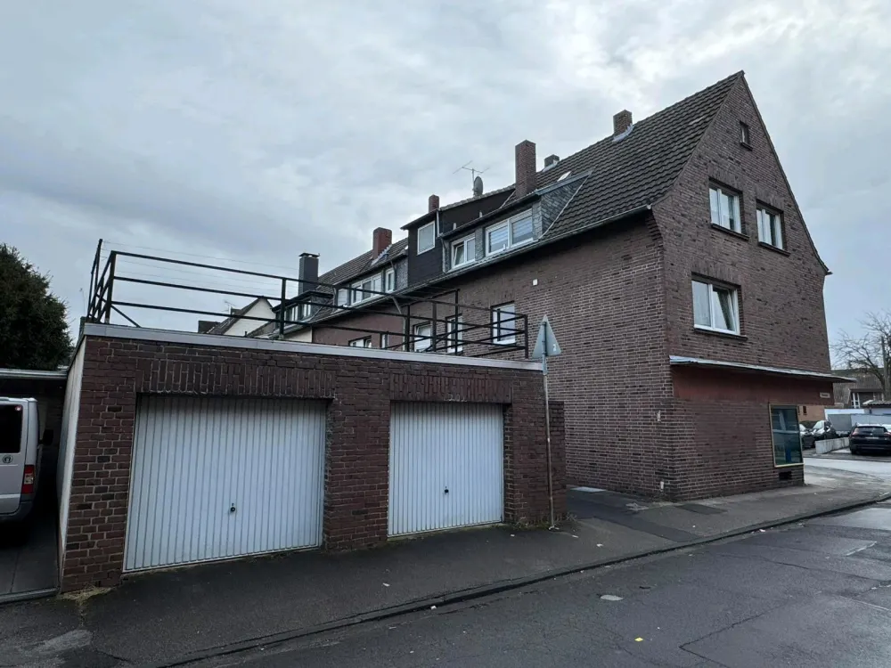 Sanierte 2 Zimmer EG-Wohnung, barrierearm, 67 m² Hürth Stotzheim