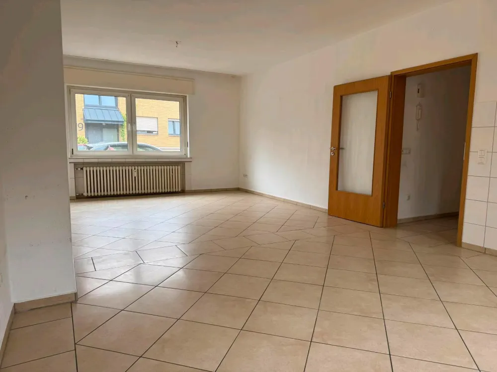 Sanierte 2 Zimmer EG-Wohnung, barrierearm, 67 m² Hürth Stotzheim