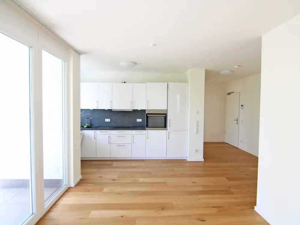 Tolle Komfort-Wohnung im hellen 1.OG - mit großem Balkon, tollem Ambiente und Tiefgarage in Teltow!