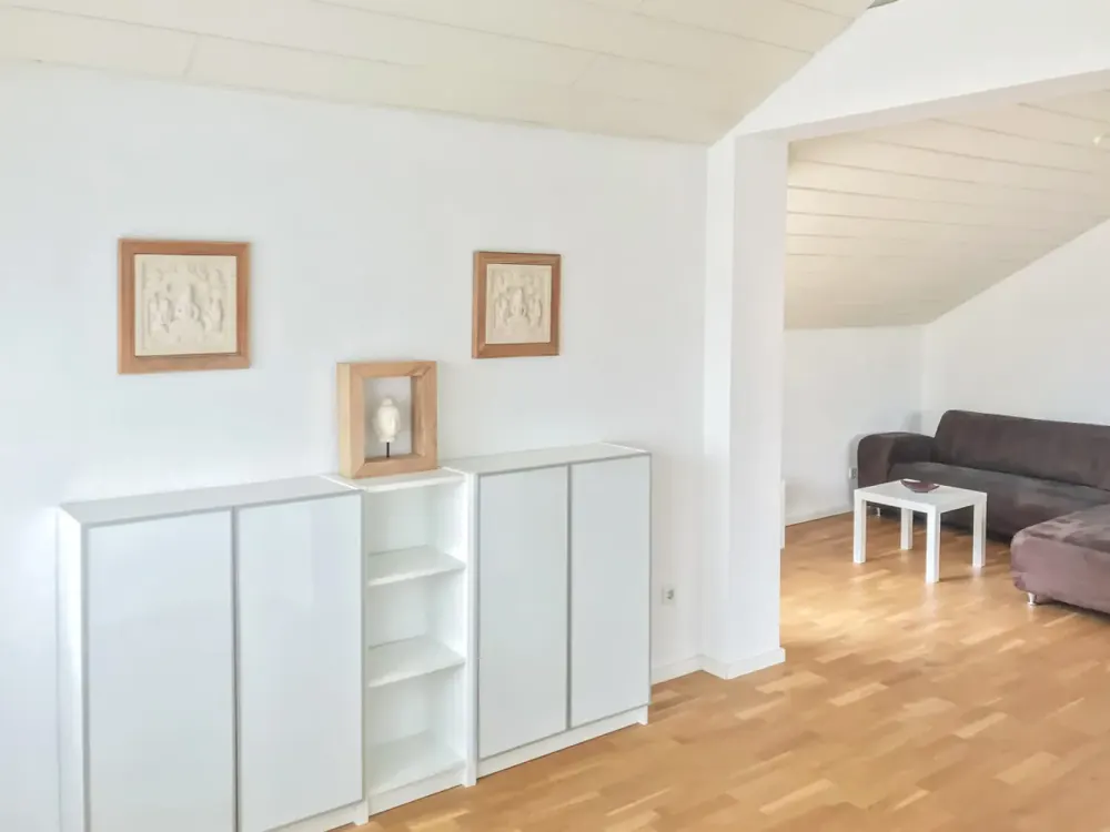 Stilvoll möblierte 3-Zimmer-Wohnung mit Weitblick über Waldenbuch