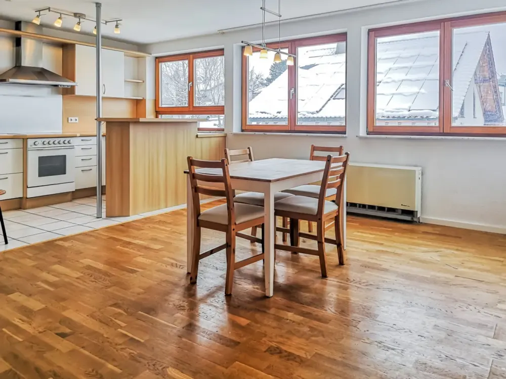 Stilvoll möblierte 3-Zimmer-Wohnung mit Weitblick über Waldenbuch