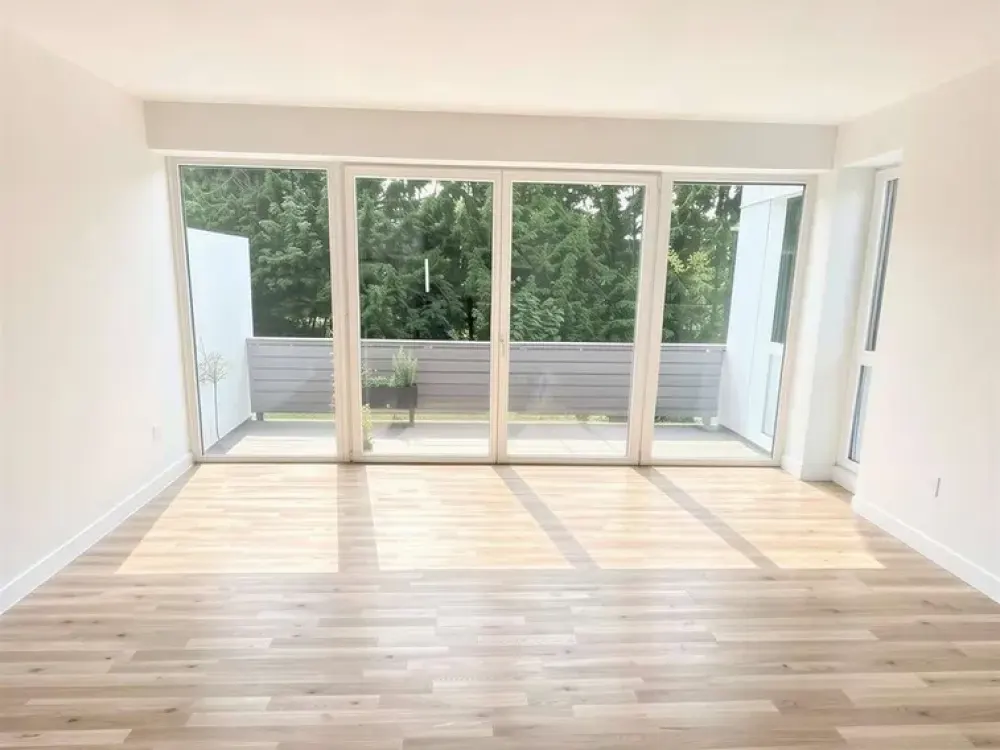 Großzügige 2-Zimmer Wohnung mit Balkon & Blick ins Grüne